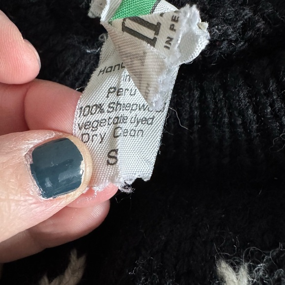 100% Peruvian Wool Bunny Sweater, Size S—dangerously cute - Picture 5 of 5